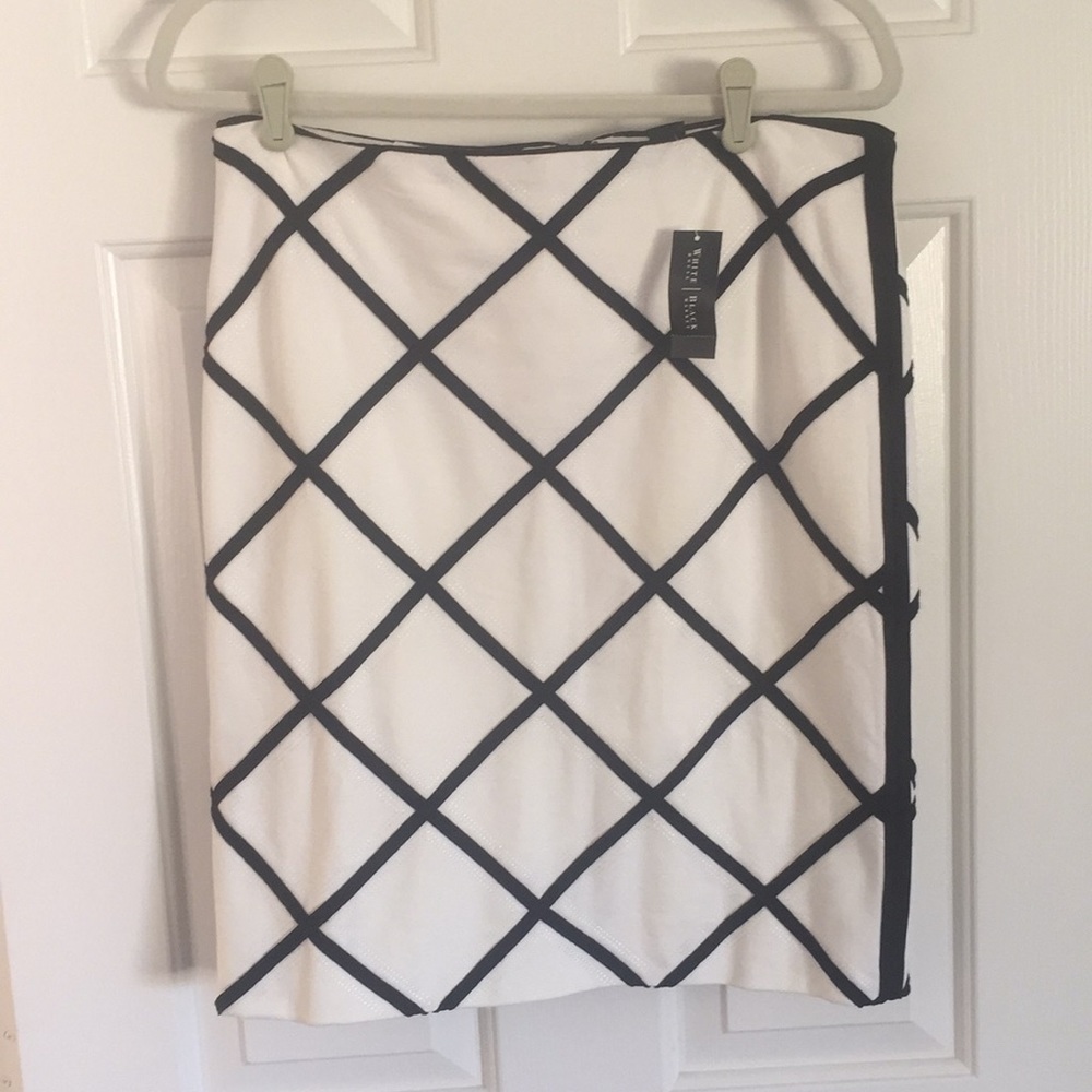Black and White pencil skirt